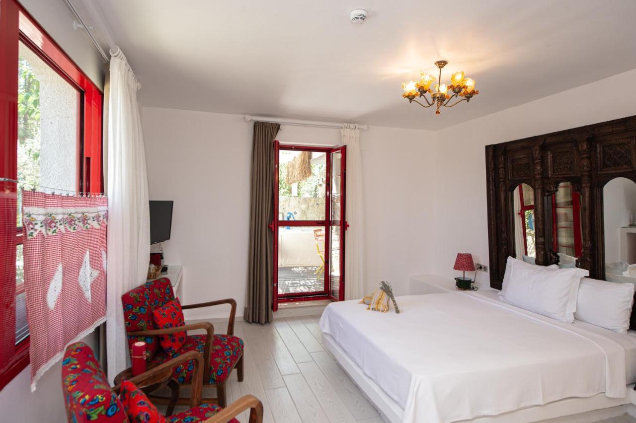 Villa Taraca Alacati Romantik Otel (Adults Only) エクステリア 写真