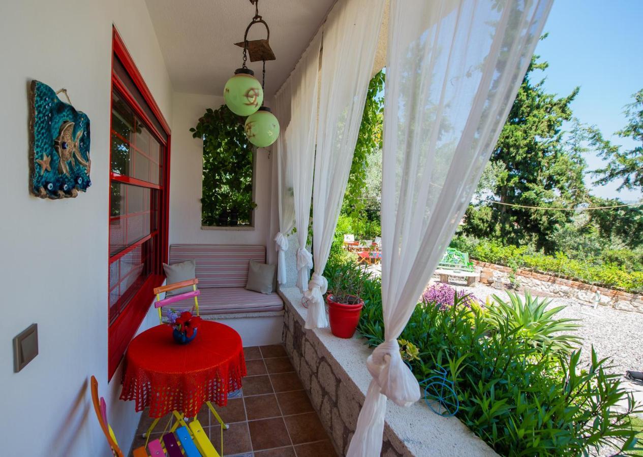 Villa Taraca Alacati Romantik Otel (Adults Only) エクステリア 写真