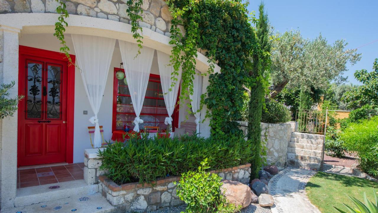 Villa Taraca Alacati Romantik Otel (Adults Only) エクステリア 写真