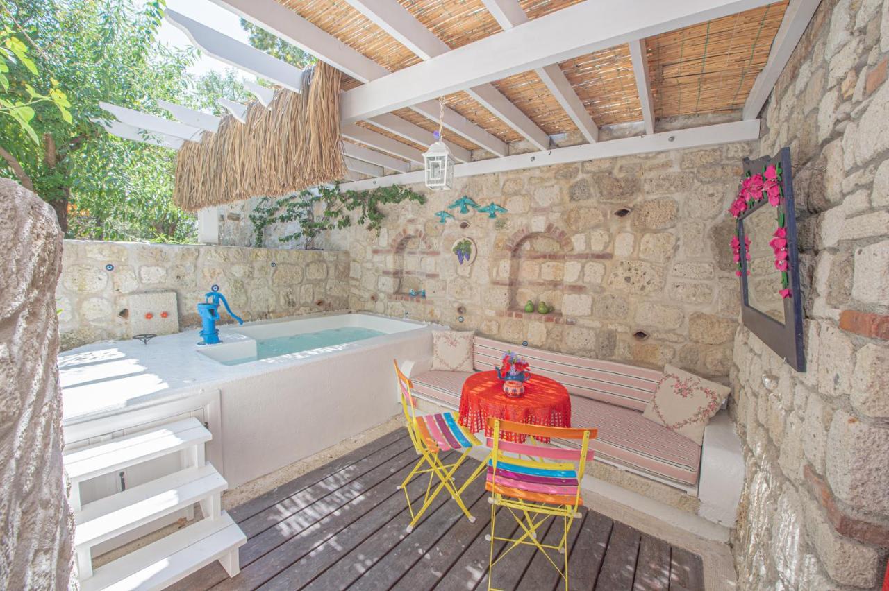 Villa Taraca Alacati Romantik Otel (Adults Only) エクステリア 写真