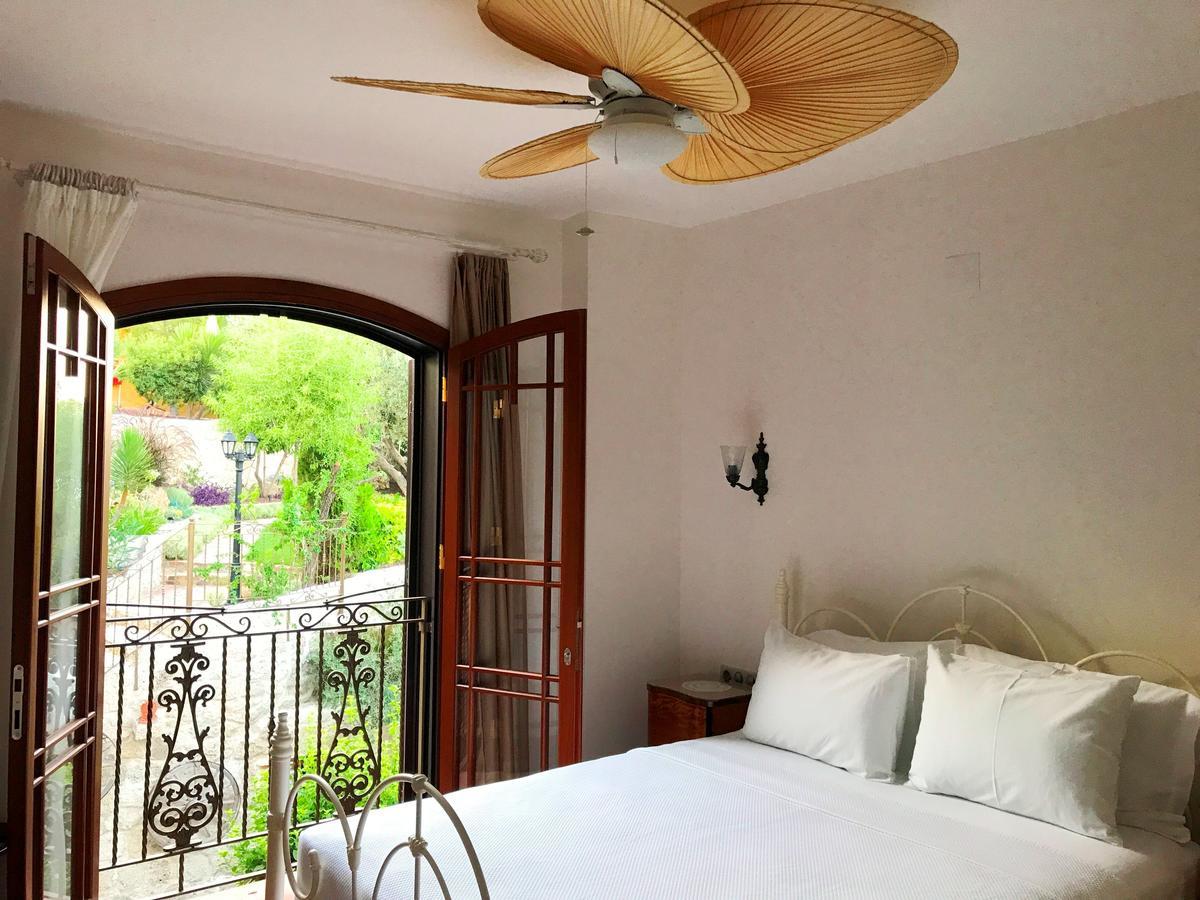 Villa Taraca Alacati Romantik Otel (Adults Only) エクステリア 写真
