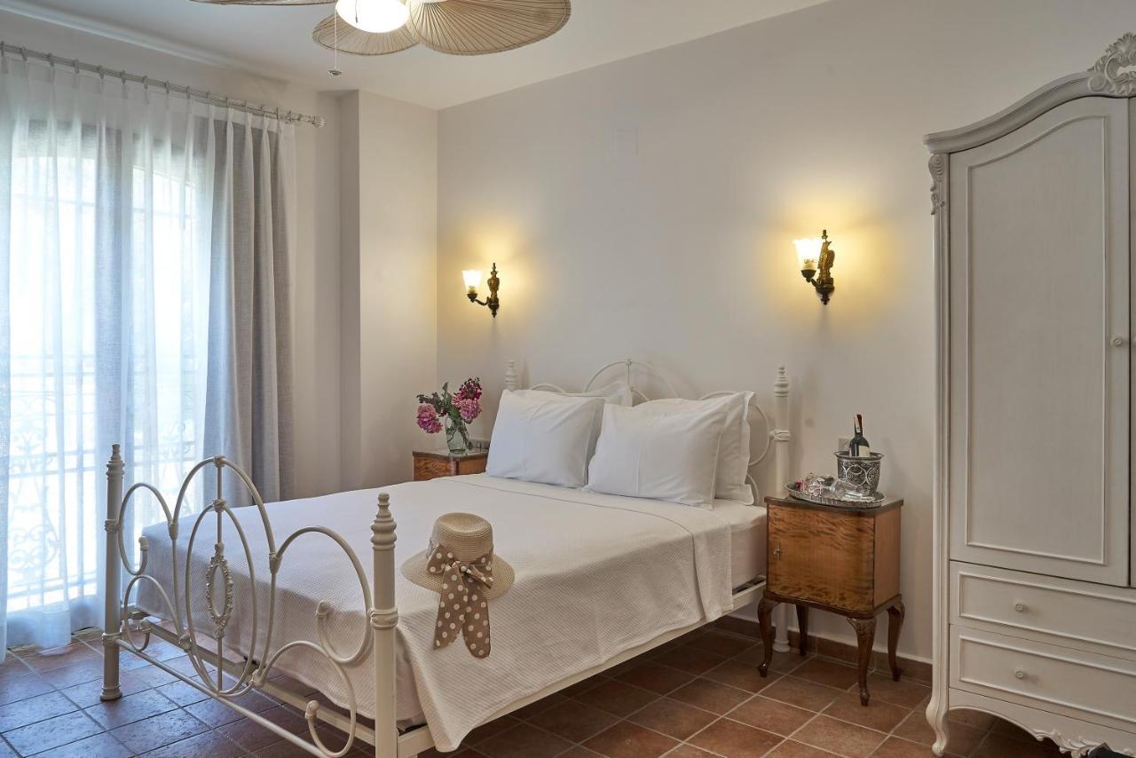 Villa Taraca Alacati Romantik Otel (Adults Only) エクステリア 写真