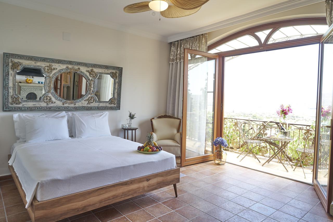 Villa Taraca Alacati Romantik Otel (Adults Only) エクステリア 写真