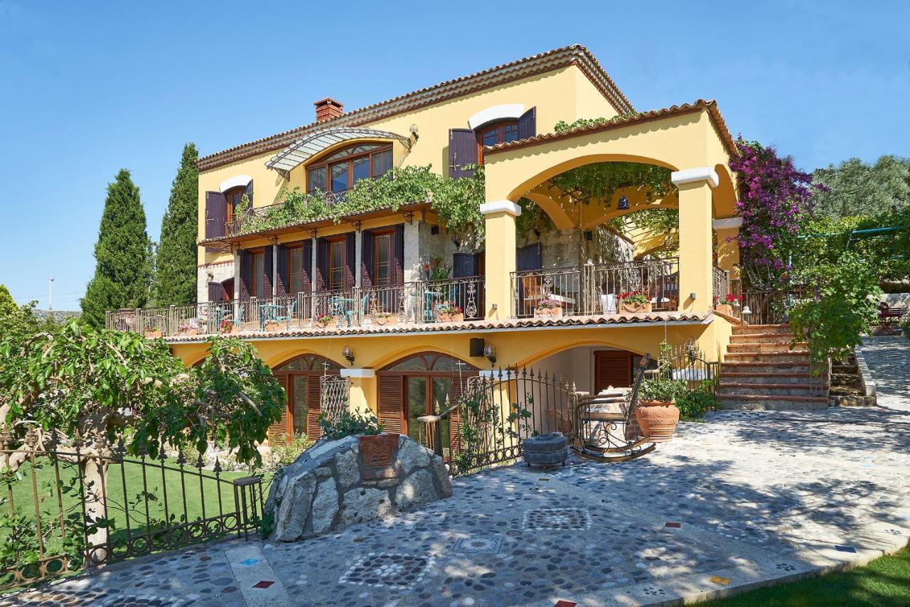 Villa Taraca Alacati Romantik Otel (Adults Only) エクステリア 写真